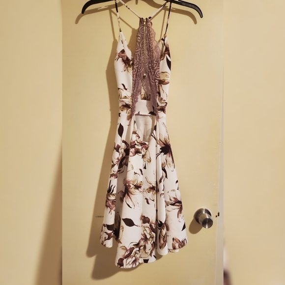 Formal dress - Picture 2 of 4